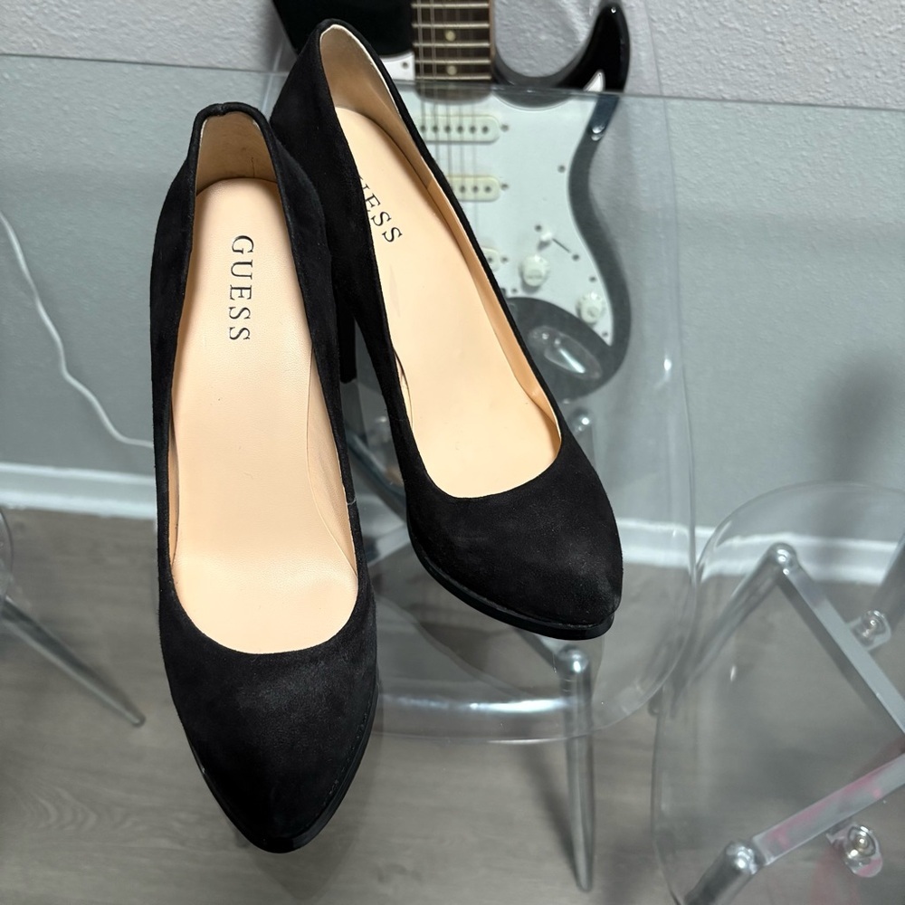 Guess Black Suede Pointed Toe Pumps